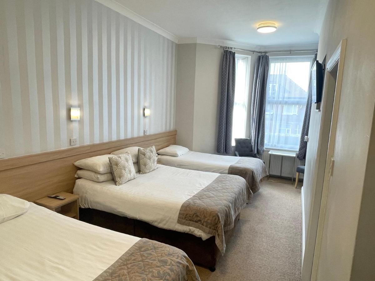 The Westlynne Hotel & Apartments Манчестър Екстериор снимка