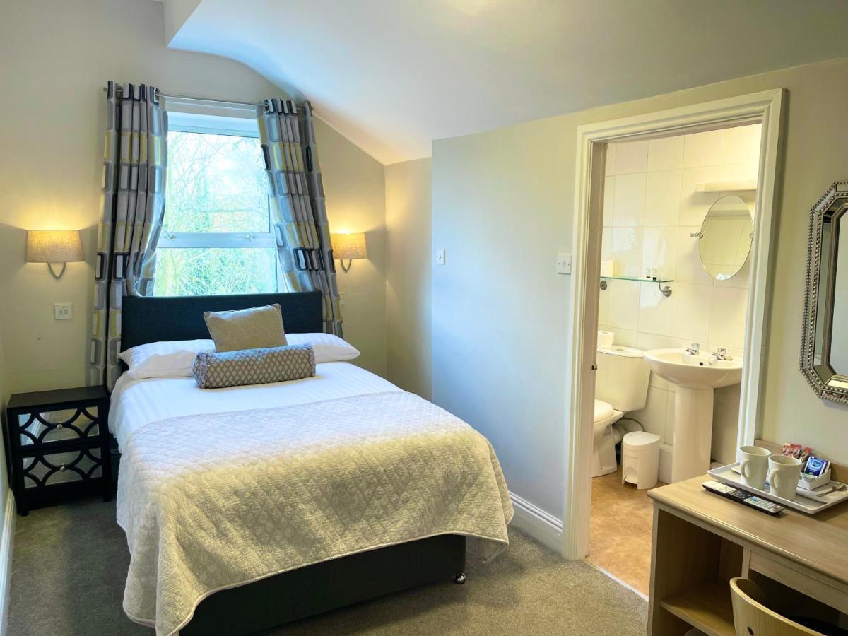 The Westlynne Hotel & Apartments Манчестър Екстериор снимка